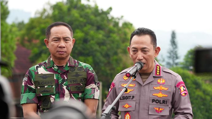 Panglima TNI Jenderal TNI Agus Subiyanto Dan Kapolri Jenderal Listyo Sigit Prabowo