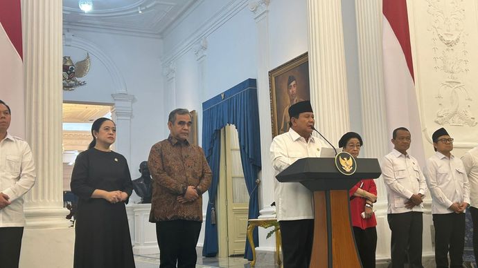 Presiden Prabowo Subianto Didampingi Para Ketua Parpol.