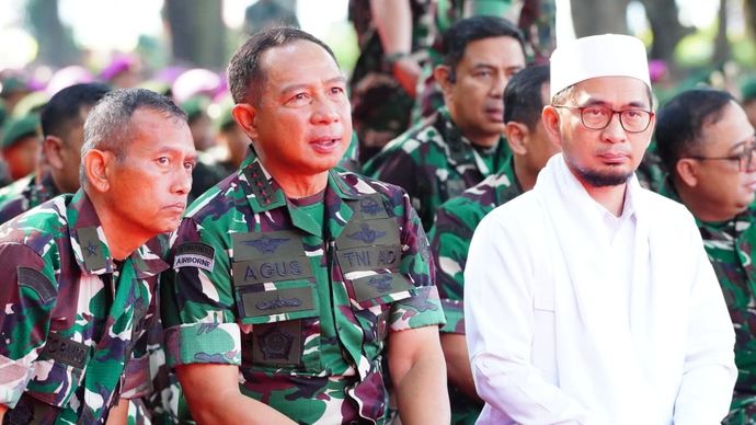 Panglima TNI Pimpin Doa Istighosah Bersama Ribuan Prajurit di Monas