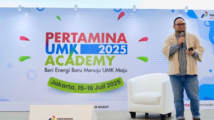 Ketua BAZNAS RI, Prof. Dr. KH. Noor Achmad, MA., sedang memberikan sambutan.