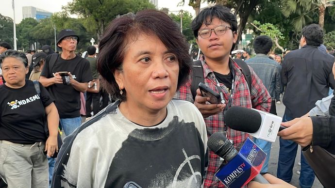 Istri pejuang HAM Munir, Suciwati. 