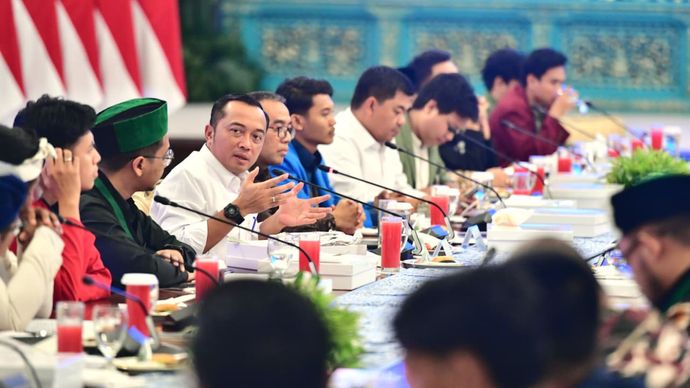 Suasana hangat dan penuh keakraban mewarnai silaturahmi antara Menteri Sekretaris Negara Prasetyo Hadi, Menteri Pendidikan Tinggi, Sains, dan Teknologi Brian Yuliarto, serta Wakil Menteri Sekretaris Negara Juri Ardiantoro dengan sejumlah perwakilan mahasiswa dari berbagai organisasi kemahasiswaan
