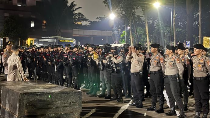 Polda Metro Jaya terus menggelar patroli skala besar usai unjuk rasa berakhir kerusuhan. 