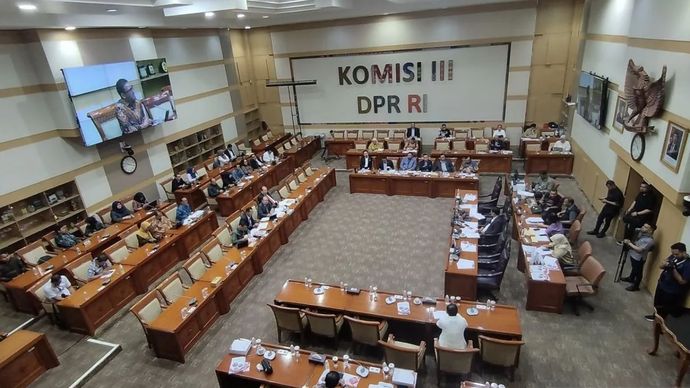 Komisi III DPR menggelar rapat dengan Komisi Yudisial di kompleks parlemen, Jakarta, Senin (8/9/2025). 