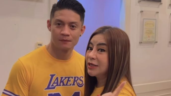 Anisa Bahar dan Suami