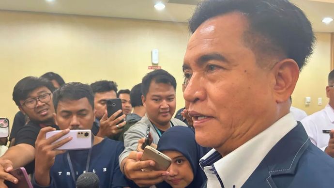 Menteri Koordinator Hukum, HAM, Imigrasi, dan Pemasyarakatan (Menko Kumham Imipas) Yusril Ihza Mahendra saat ditemui di Jakarta, Senin, 8 September 2025.