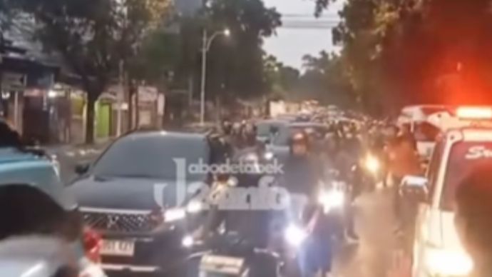 Kecelakaan pemotor di pasar minggu