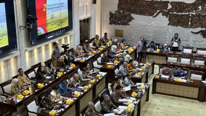 Rapat perdana Menteri Keuangan (Menkeu) Purbaya Yudhi Sadewa bersama Komisi XI DPR RI, di Jakarta, Rabu (10/9/2025).