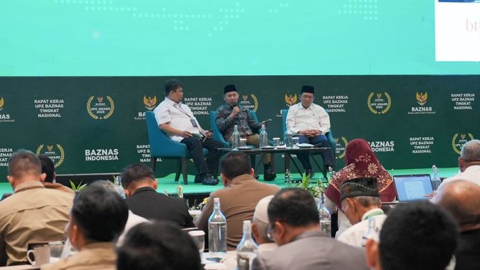 Deputi Bidang Koordinasi Penguatan Karakter dan Jati Diri Bangsa Kemenko PMK Prof. Warsito, S.Si., DEA, Ph.D., menyampaikan pandangannya dalam Rapat Kerja UPZ BAZNAS Tingkat Nasional dan UPZ Award 2025 di Jakarta, Selasa, 8 September 2025. Prof. Warsito menekankan peran strategis BAZNAS dalam pemerataan sosial, transformasi bangsa, serta peluang besar zakat digital.