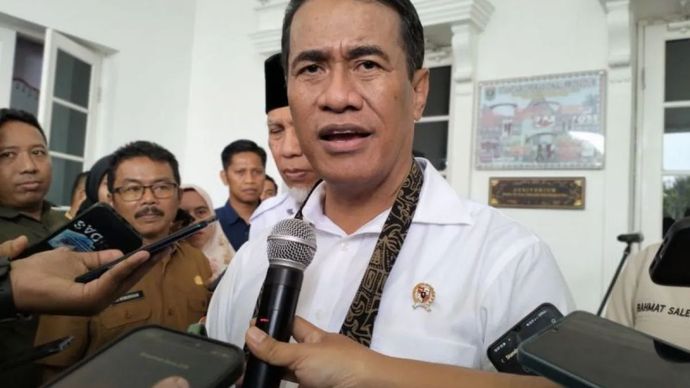 Menteri Pertanian (Mentan) RI Andi Amran Sulaiman memberikan paparan di Padang, Selasa (16/9/2025).