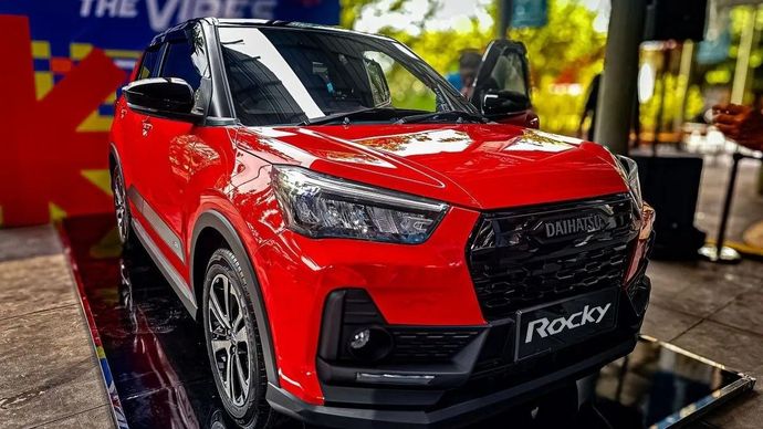 Daihatsu New Rocky dipamerkan pada acara peluncuran kendaraan di Jakarta, Rabu (17/9/2025). (ANTARA/Pamela Sakina)