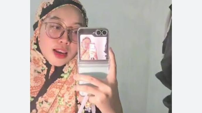 Tiara Angelina Saraswati semasa hidup. 