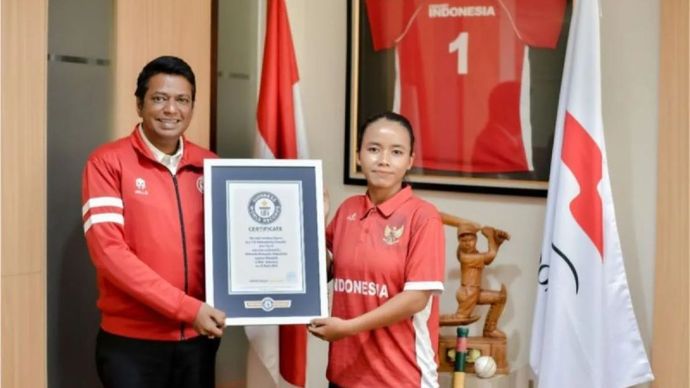 GWR secara resmi mengakui rekor yang dicetak oleh atlet cricket Indonesia Rohmalia Rohmalia pada 24 April 2024 di pertandingan Twenty20 (T20) International putri.