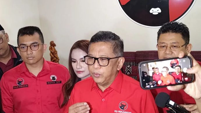 Sekretaris Jenderal DPP PDIP Hasto Kristiyanto memberikan keterangan kepada pers di Jakarta, Rabu 24 September 2025. ANTARA/Aria Ananda.
