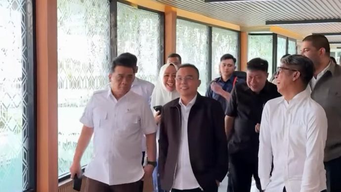 Menteri Desa dan Pembangunan Daerah Tertinggal Yandri Susanto bersama wamendes PDT Ariza Patria menggelar rapat mendengarkan langsung masukan dari para petani terkait strategi percepatan pelaksanaan Reforma Agraria.  