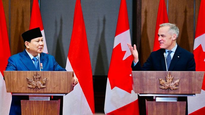 Presiden Republik Indonesia, Prabowo Subianto dan Perdana Menteri Kanada Mark Carney menyaksikan upacara penandatanganan Nota Kesepahaman antara Indonesia dan Kanada yang berlangsung di West Block, Parliament Hill, Ottawa