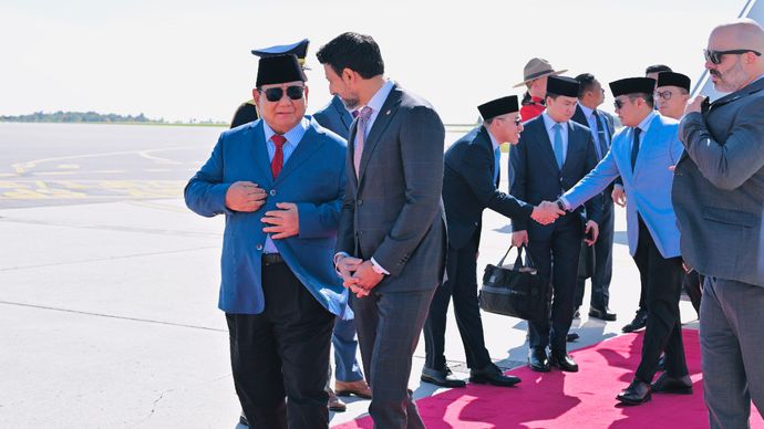Dari Amerika Serikat, Presiden Republik Indonesia, Prabowo Subianto tiba di Bandar Udara Internasional Ottawa Macdonald-Cartier, Ottawa, Kanada
