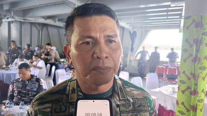Kasdam XVII Cendrawasih Brigjen TNI Thevi A. Zebua. (ANTARA/Evarukdijati)