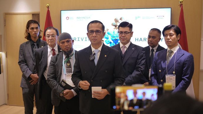 Menteri Transmigrasi M. Iftitah Sulaiman Suryanagara bertemu dengan Asosiasi Penyelenggara Pemagangan Luar Negeri (AP2LN) di Osaka, Jepang