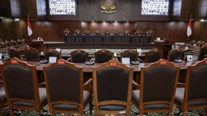 Arsip foto - Suasana sidang pengucapan putusan pengujian formil Undang-Undang Nomor 3 Tahun 2025 tentang Perubahan Atas Undang-Undang Nomor 34 Tahun 2004 tentang Tentara Nasional Indonesia di Gedung Mahkamah Konstitusi (MK), Jakarta, Rabu (17/9/2025). Mahkamah Konstitusi menolak pengujian formil terhadap Undang-Undang Nomor 3 Tahun 2025 tentang Perubahan Atas Undang-Undang Nomor 34 Tahun 2004 tentang Tentara Nasional Indonesia (UU TNI) karena seluruh dalil permohonan tidak terbukti.
