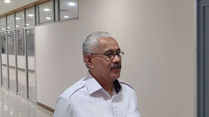 Kuasa Hukum keluarga almarhum Arya Daru Pangayunan, Nikolai Aprilindo sebelum hadir rapat Komisi XIII di Kawasan Parlemen, Jakarta, Selasa, 30 September 2025.