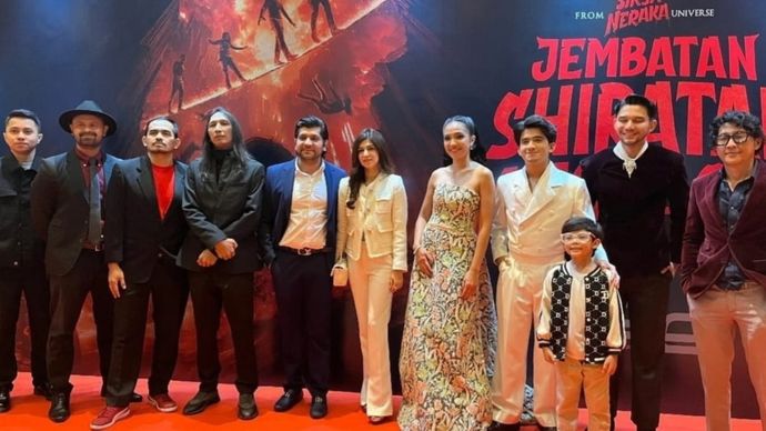 Cast Film Jembatan Shiratal Mustaqim
