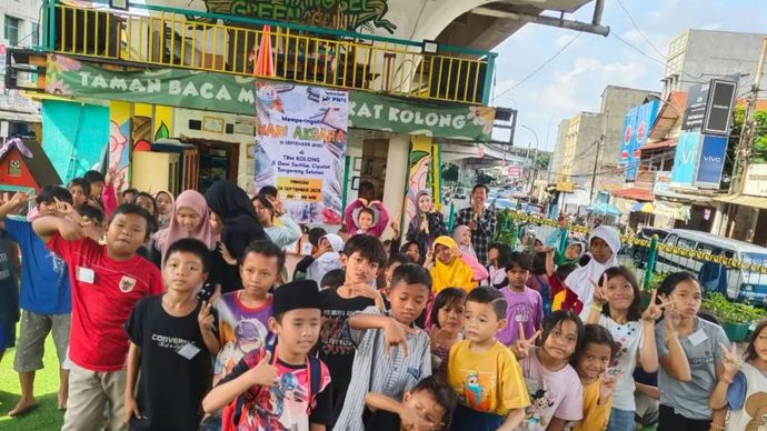 PNM memandang kebahagiaan anak-anak tersebut sebagai bukti nyata bahwa kepedulian sederhana mampu memberikan dampak besar bagi semangat belajar.