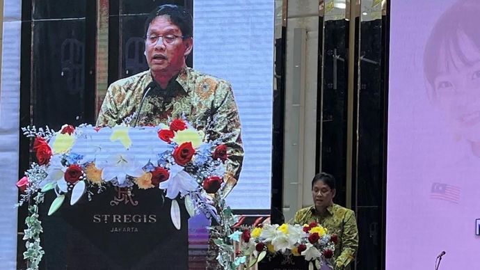 Menteri Keuangan RI Purbaya Yudhi Sadewa menyampaikan sambutannya pada acara peringatan Hari Malaysia di Jakarta, Selasa malam 7 Oktober 2025. ANTARA/Nabil Ihsan.
