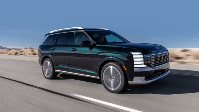 Mobil Hybrid All-New Hyundai Palisade 2026. (Foto: Istimewa via Car and Driver)