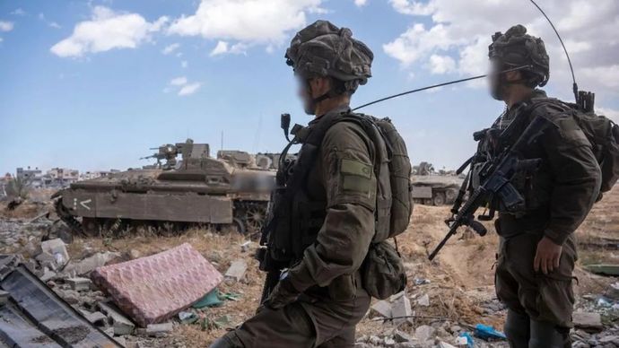 Foto yang dirilis oleh Pasukan Pertahanan Israel pada 19 Mei 2025 ini menunjukkan pasukan Israel selama operasi di Jalur Gaza. (IDF/Handout via Xinhua)