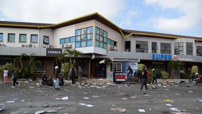 Arsip - Toko-toko yang rusak terlihat di Antananarivo, ibu kota Madagaskar, 26 September 2025, di tengah gejolak sosial yang melanda negara itu. (Xinhua) (Xinhua/Sitraka Rajaonarison)