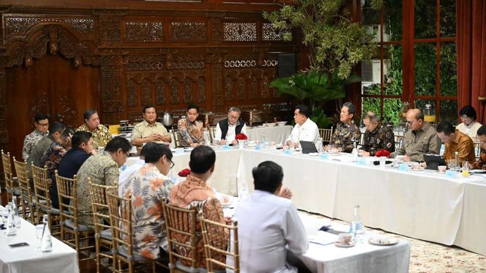Prabowo Gelar Ratas Bahas Stimulus Ekonomi, Fokus pada Percepatan Program Nasional