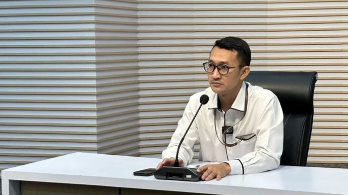 Juru Bicara Komisi Pemberantasan Korupsi Budi Prasetyo memberikan keterangan di Gedung Merah Putih KPK, Jakarta, Senin (15/9/2025).