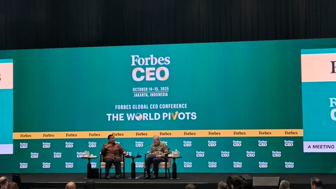 Presiden Republik Indonesia Prabowo Subianto menghadiri Forbes Global CEO Conference 2025 yang berlangsung di Hotel The St. Regis, Jakarta