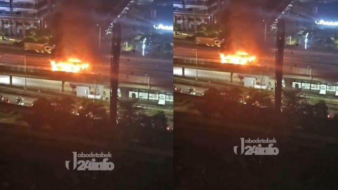 mobil terbakar