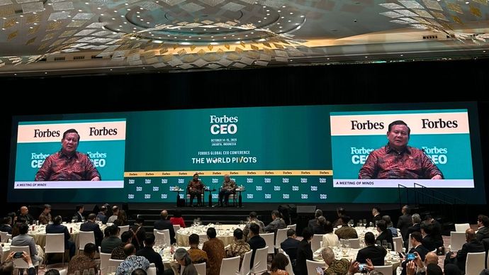 Presiden Republik Indonesia Prabowo Subianto menghadiri Forbes Global CEO Conference 2025 yang berlangsung di Hotel The St. Regis, Jakarta