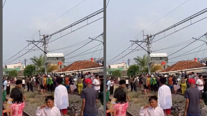 Seorang pengendara motor dikabarkan MD usai tertabrak kreta saat hendak nyebrang di perlintasan kreta api pasar Pesing Jakarta Barat, Jumat sore (17/10/2025)