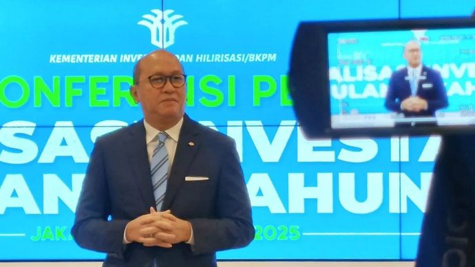Menteri Investasi dan Hilirisasi/Kepala Badan Koordinasi Penanaman Modal (BKPM) Rosan Roeslani berbicara dalam konferensi pers capaian investasi triwulan III 2025 di Jakarta, Jumat, 17 Oktober 2025. ANTARA/Muzdaffar Fauzan