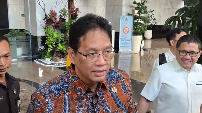 Menteri Keuangan (Menkeu) Purbaya Yudhi Sadewa usai pertemuan dengan 12 fund manager di Gedung Kementerian Keuangan, Jakarta, Senin (20/10/2025) 