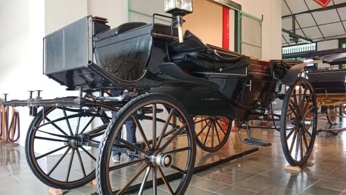Kereta Kyai Landower Surabaya di Museum Wahanarata, Keraton Yogyakarta, Selasa, 21 Oktober 2025. ANTARA/Luqman Hakim