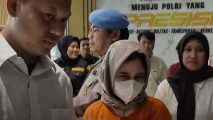 Seorang pengusaha properti wanita asal Cikarang berinisial SR (37), diduga melakukan penipuan dengan modus penjualan tanah kavling di Desa Karangsentosa, Kecamatan Karangbahagia, Kabupaten Bekasi. Sebanyak 58 orang menjadi korban, dengan total kerugian ditaksir mencapai Rp3 miliar.