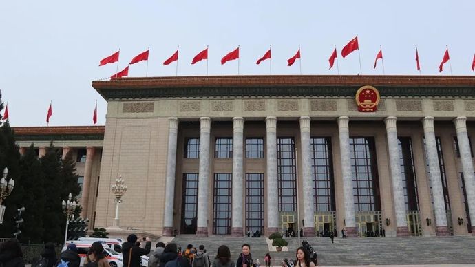 Balai Besar Rakyat yang menjadi lokasi Sidang pleno Partai Komunis China (PKC) untuk membahas Rencana Pembangunan Lima Tahun (Repelita) ke-15 China. (ANTARA/Desca Lidya Natalia)