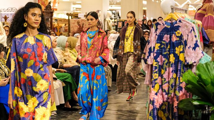 Alun Alun Indonesia Rayakan 18 Tahun Perjalanan, Wamen Ekraf Dorong Kreativitas dan Cinta Budaya Nusantara 