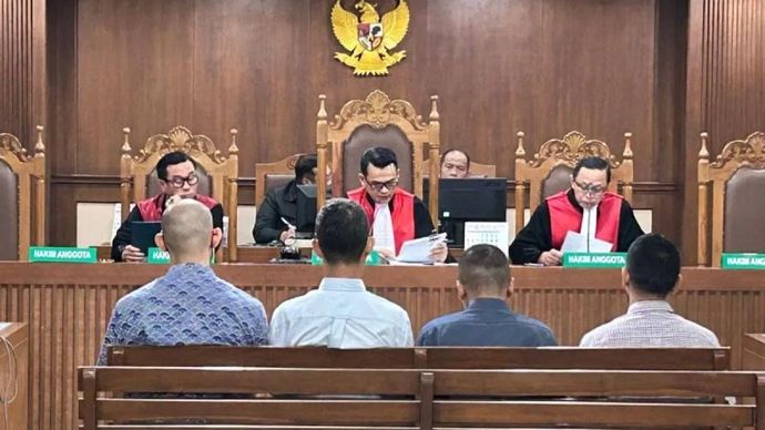 Sebanyak empat terdakwa kasus korupsi importasi gula dalam sidang pembacaan putusan majelis hakim di Pengadilan Tindak Pidana Korupsi pada Pengadilan Negeri Jakarta Pusat, Rabu 29 Oktober 2025. (ANTARA/Agatha Olivia Victoria)