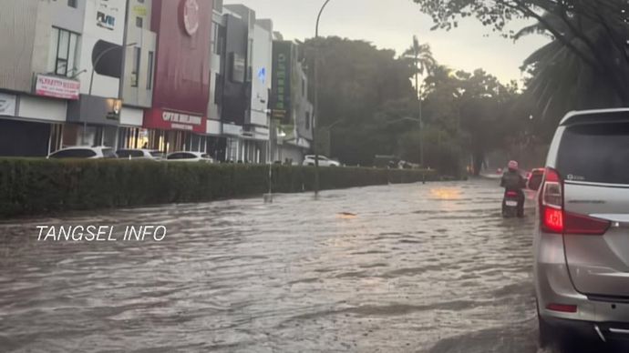 Banjir di kawasan BSD City.