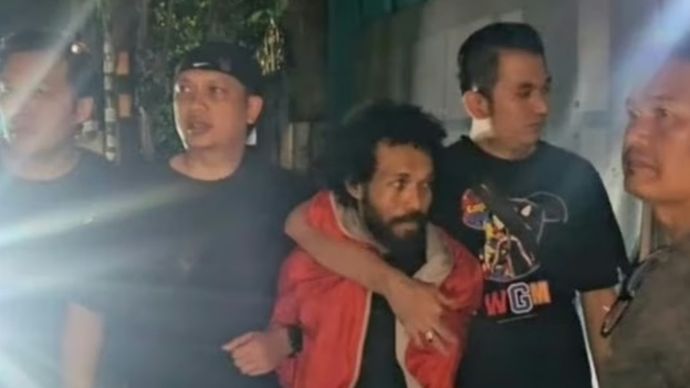 Pelaku penembakan pengacara di Tanah Abang saat ditangkap polisi.