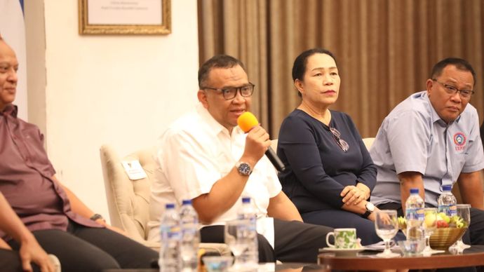 Wakil Menteri Ketenagakerjaan Afriansyah Noor menyoroti formula baru dalam penetapan upah minimum 2026 yang akan diumumkan pada 21 November mendatang.  