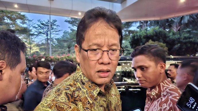 Menteri Keuangan (Menkeu) Purbaya Yudhi Sadewa menjawab pertanyaan awak media di Jakarta, Senin 3 November 2025. (ANTARA/Aji Cakti)