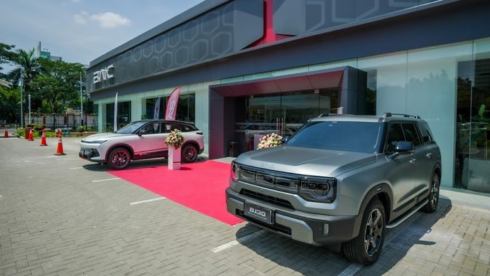 PT JIO Distribusi Indonesia, Agen Pemegang Merek (APM) BAIC di Indonesia, bersama PT JHL Auto resmi membuka Authorized Dealer BAIC Puri Indah by JHL Auto. (Foto: Istimewa) 