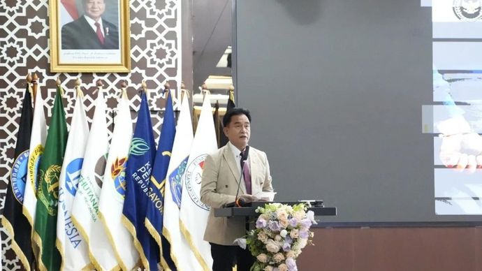 Menteri Koordinator Bidang Hukum, HAM, Imigrasi, dan Pemasyarakatan Yusril Ihza Mahendra menyampaikan pidato dalam acara Penguatan Komite TPPU dalam Upaya Disrupsi Kejahatan Judi Online dan Pencucian Uang di Indonesia di Kantor Pusat Pelaporan dan Analisis Transaksi Keuangan (PPATK), Jakarta, Selasa, 4 November 2025. (ANTARA/HO-Kemenko Kumham Imipas)